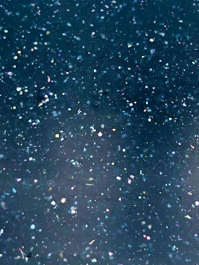 plaque de bio acétate chargé en coquillage (nacre d'ormeau) - bleu nuit – Image 9